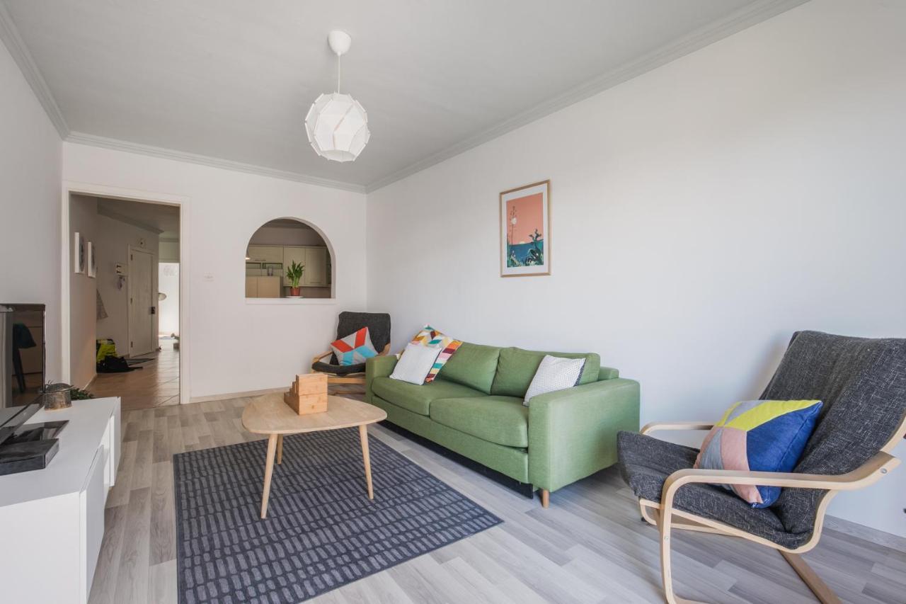 Stylish 3 Bedroom - St. Julians - 5 Mins From Balluta Bay *