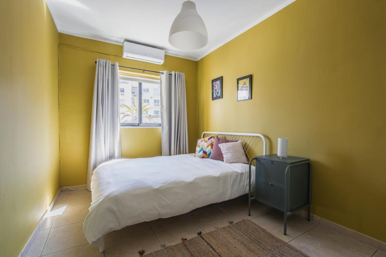 Stylish 3 Bedroom - St. Julians - 5 Mins From Balluta Bay Apartament *